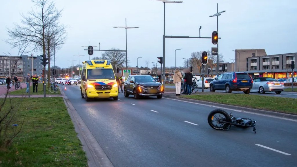 Aanrijding tussen fatbike en auto op Holterweg in&nbsp;Deventer
