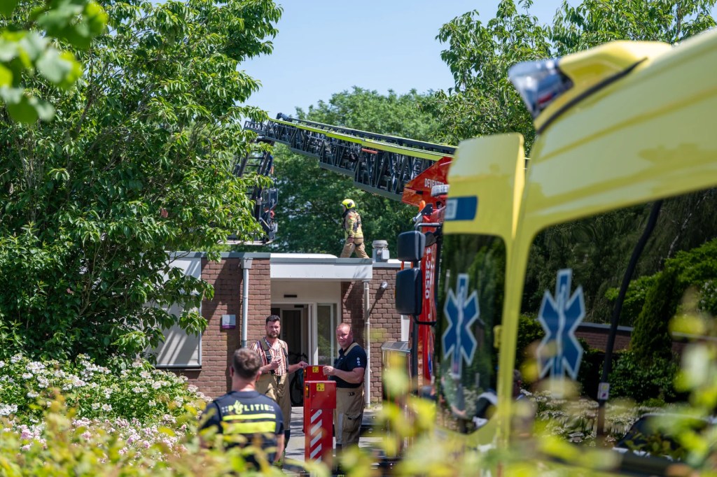 Dak gecontroleerd na brandmelding bij Dimence in&nbsp;Deventer