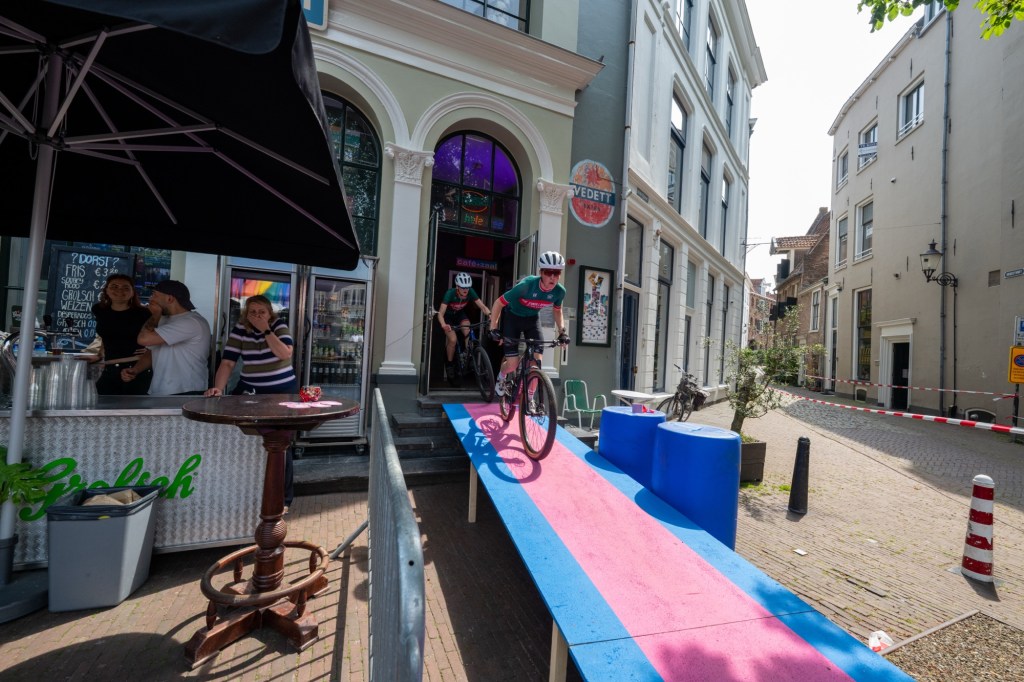 Vedettenronde trekt door het Deventer&nbsp;Bergkwartier